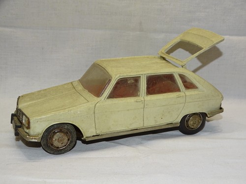 Ancienne voiture renault 16 - ancienne,