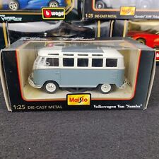 VOITURE MAISTO SPECIAL EDITION WOLKSWAGEN VAN SAMBA BLEU GRIS 1:25 EN BOITE