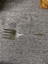 Saglier frères fourchette de service à poisson décor godrons en métal argenté 