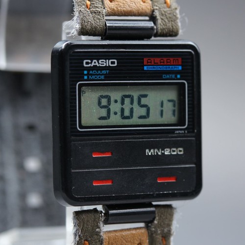 Montre numérique casio 200 - montre,