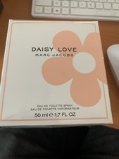 marc jacobs DAISY LOVE EDT