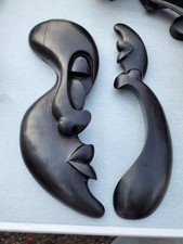 Lot 2 Sculptures murales bois africain P. Samba lune & soleil ? – 30 cm art déco