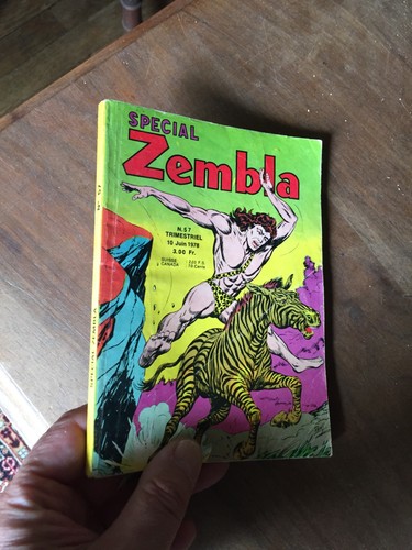 Petit format zembla - petit,