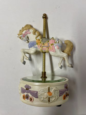 Carrousel cheval musical avec