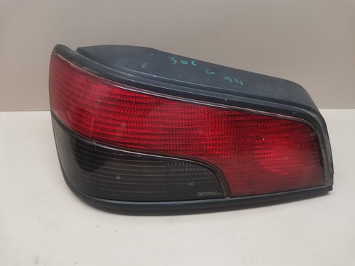 Feu arriere gauche peugeot - peugeot, 306