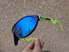 Oakley CMDN Matte Navy - Retina Burn / Prizm Sapphire Rare Collector New