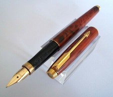 MYTHIQUE STYLO PLUME PARKER 75 EN LAQUE DE CHINE AUTOMNALE PLUME OR M37