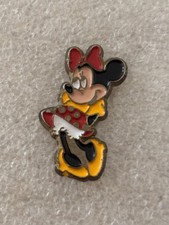pin's Minnie Mouse Pin Up