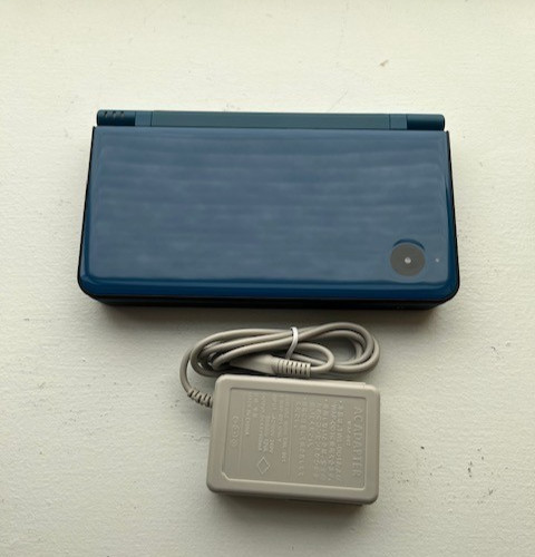 Nintendo dsi console - xl,