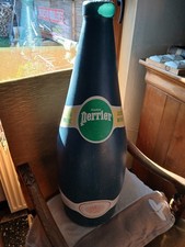 Grande bouteille publicitaire