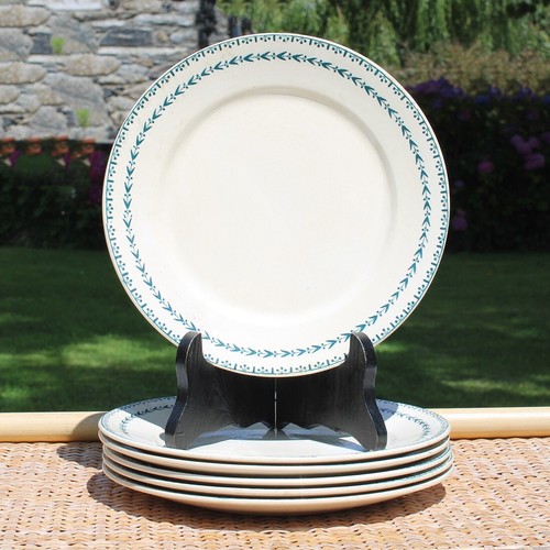 Ensemble assiettes à - 6,