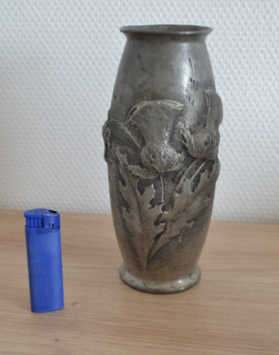 Beau vase étain - xixe, motif