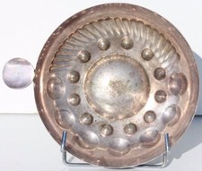 GRAND CENDRIER DE TABLE EN METAL ARGENTE - D. 20 cm