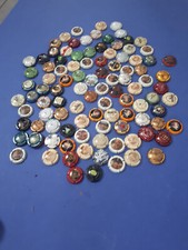 Environ 100 plaques de muselets