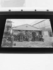 Lot De 8 Plaques De Verre En Bon État D'une Usine A Gaz ? Je Pense Des Années 19