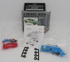 LINDBERG 3 INCHES 1/64 LOT FORD MUSTANG 1967 + CHEVROLET CORVETTE 1970 + 2 MOTOS