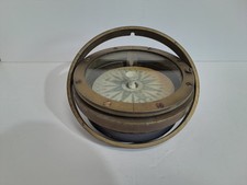 Ancienne boussole de marine en