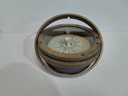 Ancienne boussole marine - boussole, en