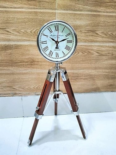 Horloge sur pied - , décoration