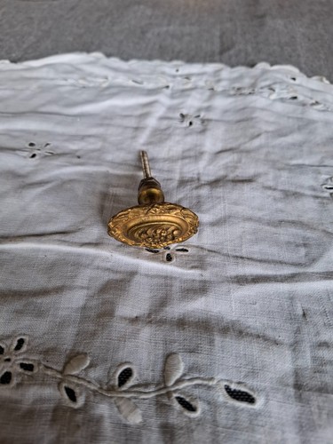 Ancien bouton porte en - porte,