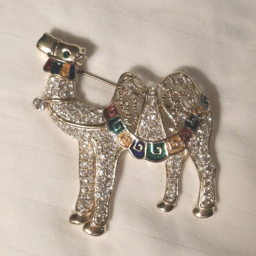 Vintage rhinestone brooch - vintage,