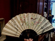 tres bel ancien grand eventail