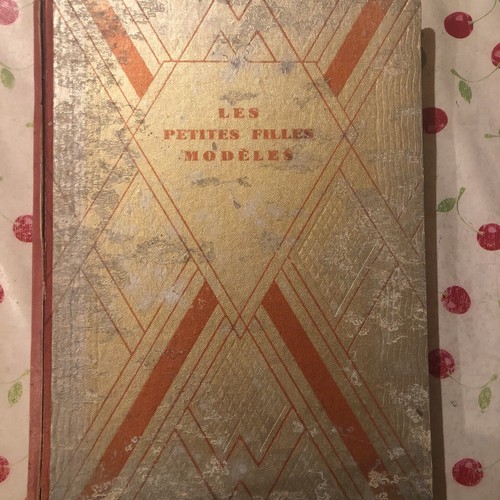 Livre les petites - les,
