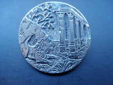 UN ANCIEN GROS  BOUTON en