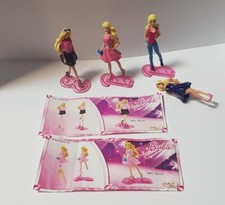 KINDER série BARBIE  2 bpz , manque un socle