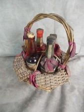 PANIER de 4 MIGNONETTES anciennes.