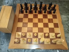 AU NAIN BLEU jeu d'échecs régence yeux en verre avec son échiquier - roi : 9 cm