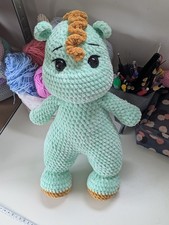 Dragon trés doux, en peluche