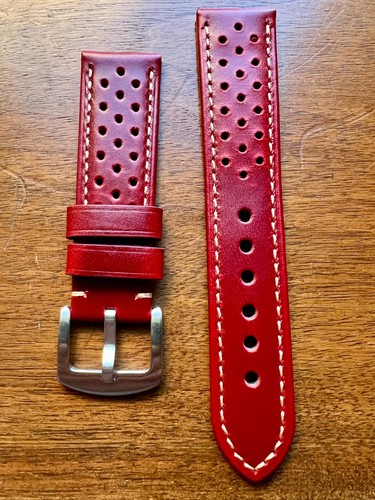 Bracelet cuir rouge façon - en,