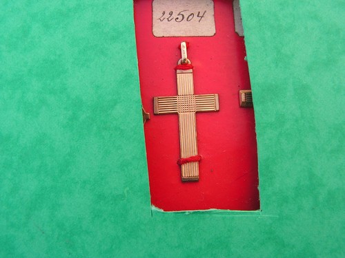 Croix religieuse ancienne - ,
