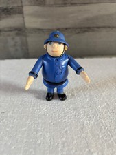 figurine gendarme dans oui-oui