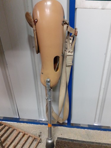 Jambe bois ancienne 2 - jambe, n°2