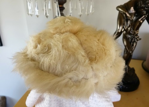 Vintage pill box hat white - box,