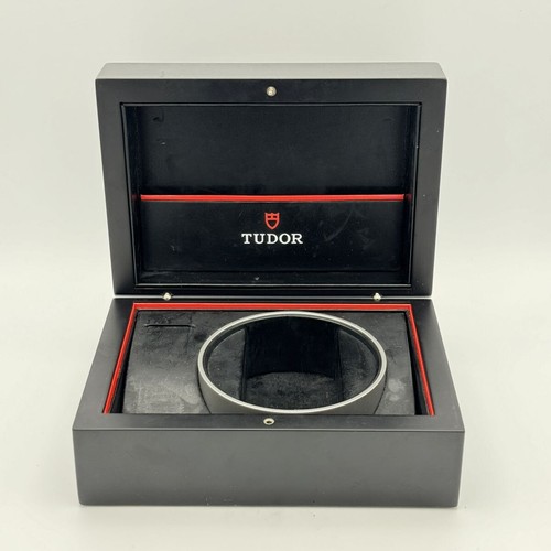Tudor black bay - tudor, boîte