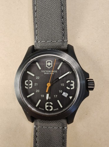 Victorinox swiss army men - victorinox,