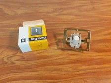 Legrand CHAMBORD  1 mécanisme interrupteur poussoir neuf ancien stock