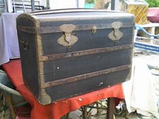 MALLE COFFRE BOMBEE  ANCIENNE VINTAGE L 0,80 x L 0,46 Cm h 0,57 Cm  1935 / 1940 