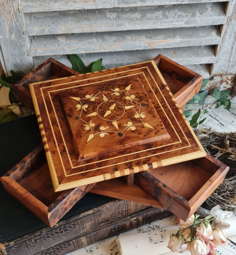 Ancienne grosse boite - ancienne, a
