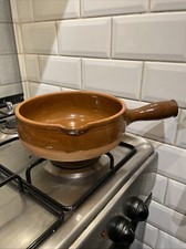 Poêlon ou caquelon en terre