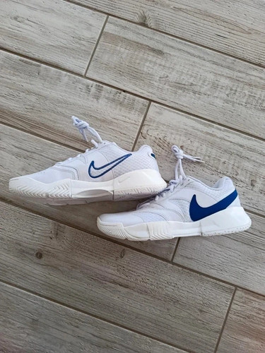 Chaussures neuves nike court - chaussures,