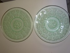 2 ANCIENNES ASSIETTES A DESSERT VERRE VERT OURALINE ART DECO 18,5 cm