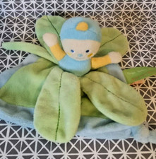 Doudou triangle pétales