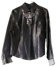 Chemisier Satiné et collier intégré