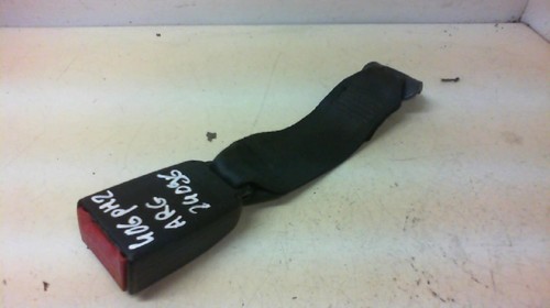 Attache ceinture arriere