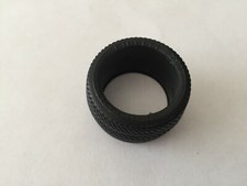 Pneu arrière PIRELLI pièce miniature modèle Ferrari f40 1/18 1/18e burago 