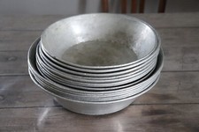 Ancien saladier en alu 